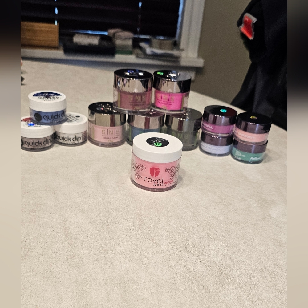 French Nail Tips Set with Assorted Dipping Powders - Picture 11 of 11